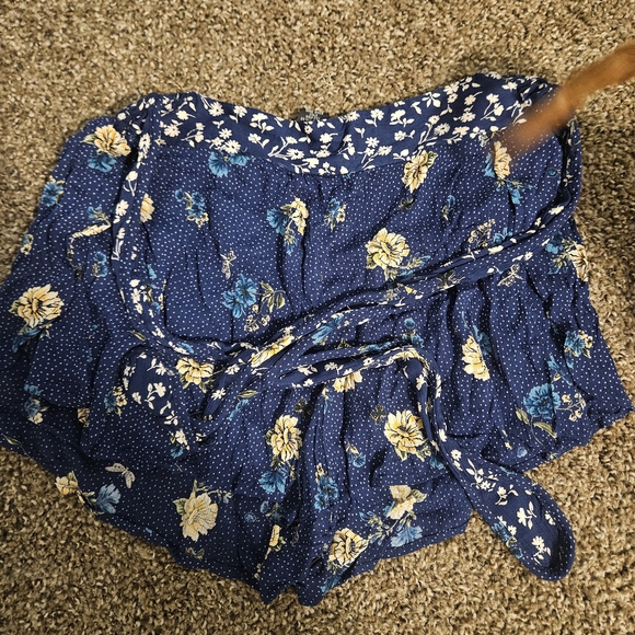 Angie Navy Floral Skirt with White Details - Picture 1 of 4